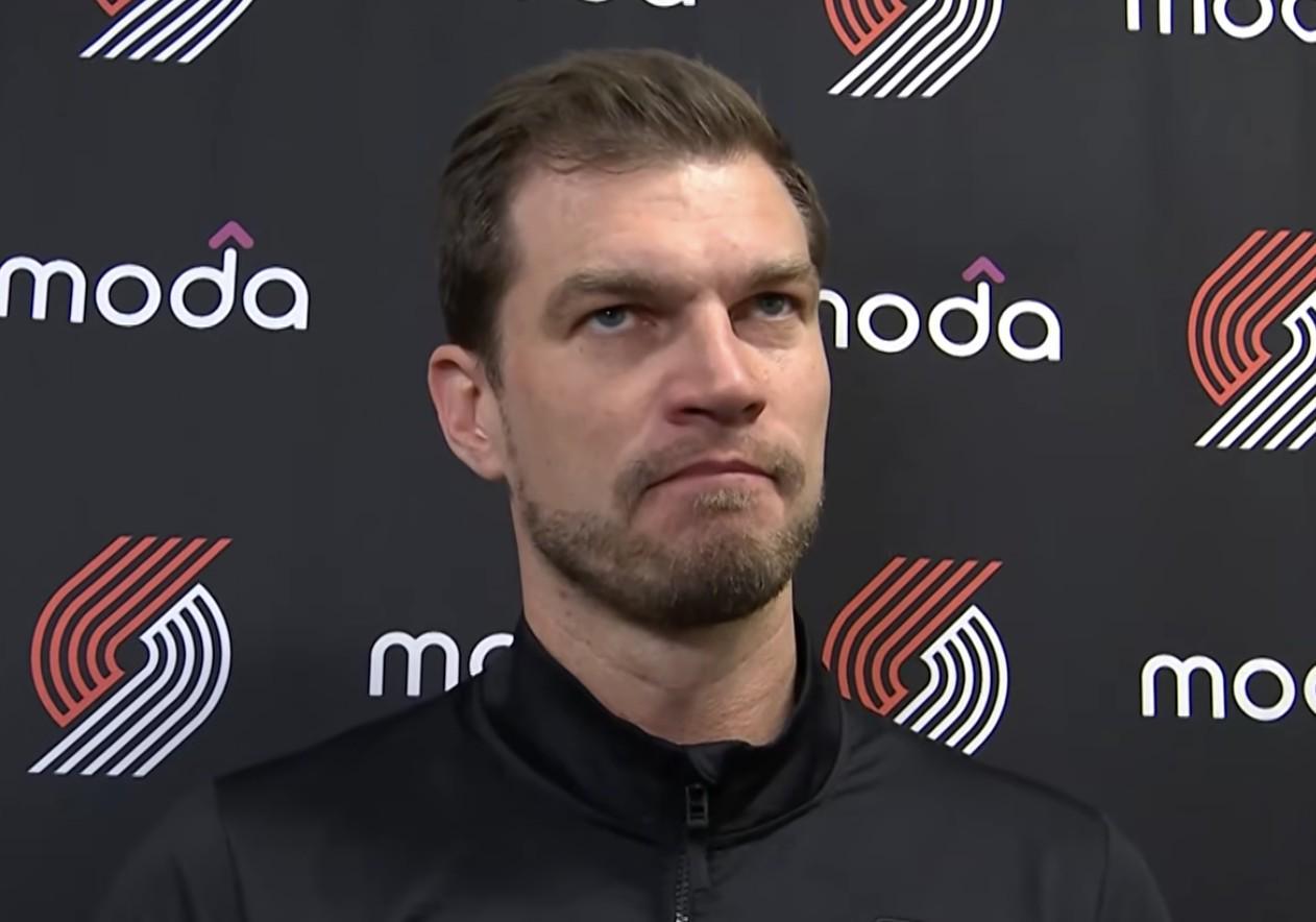 世界杯高清平台-斯普利特：杨瀚森身体上正在变得更好，但很多方面还需要提高