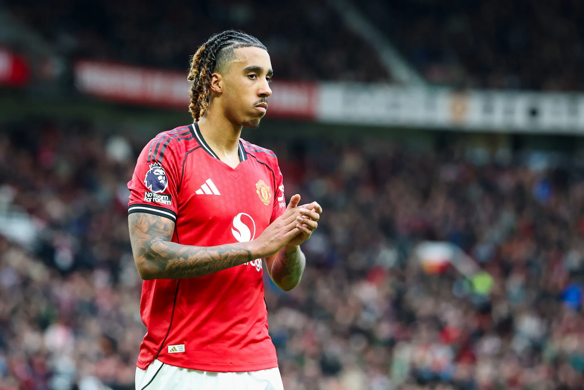 世界杯app下载-约罗vs维拉全场数据：传球成功率79%，抢断3拦截3解围5